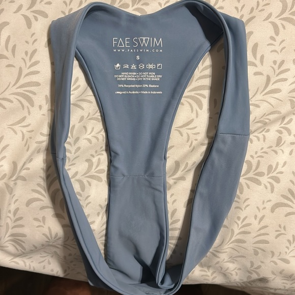 FAE Bikini Set - Picture 2 of 3